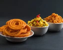 Homemade snacks from Marvin Ruchulu